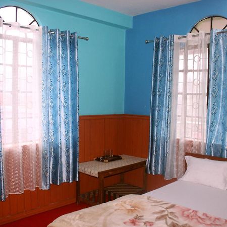 Hotel Labonya Lava Extérieur photo