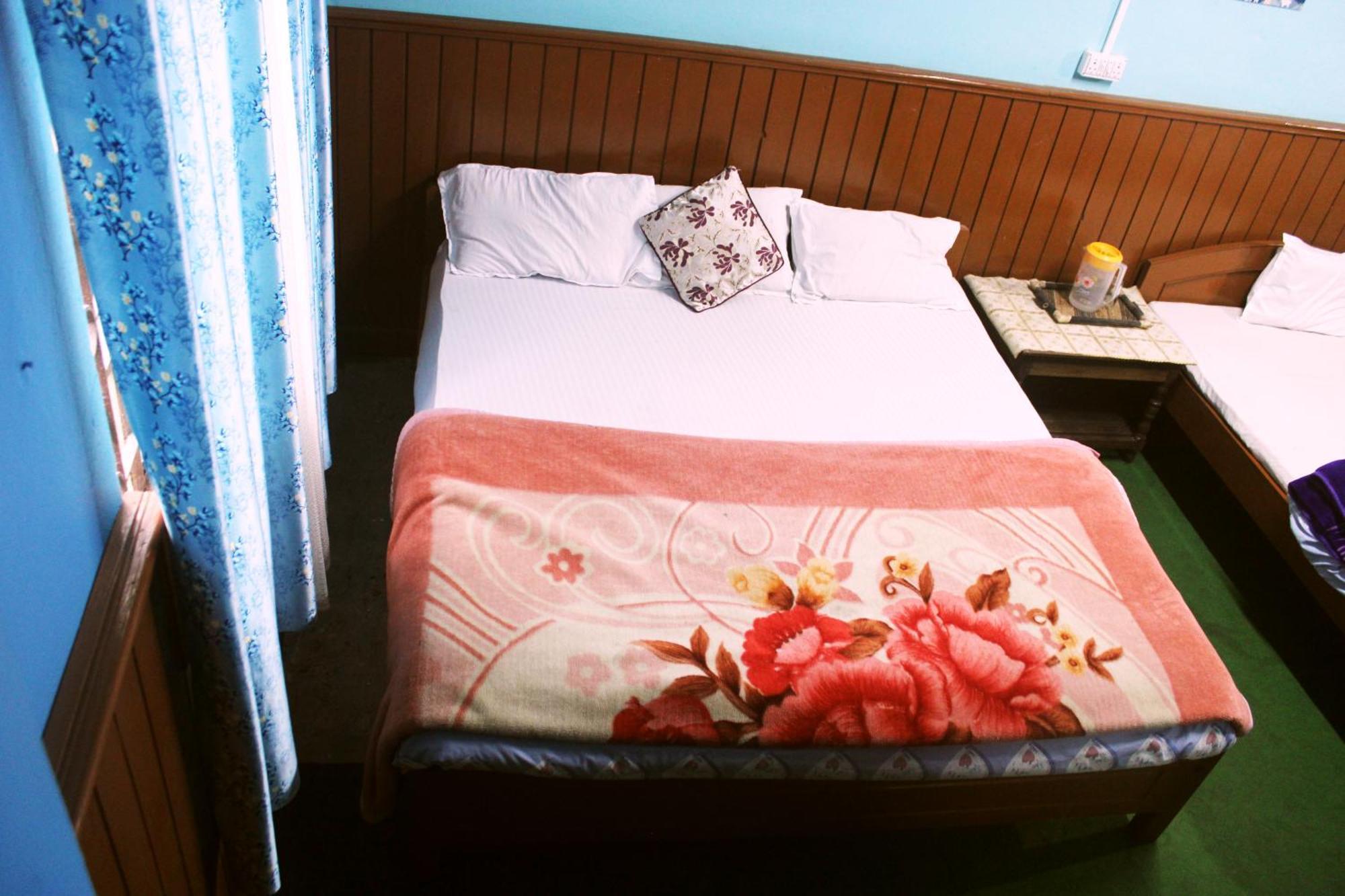 Hotel Labonya Lava Extérieur photo