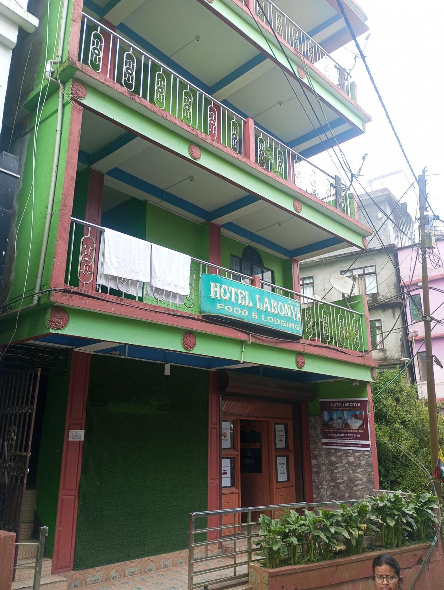 Hotel Labonya Lava Extérieur photo