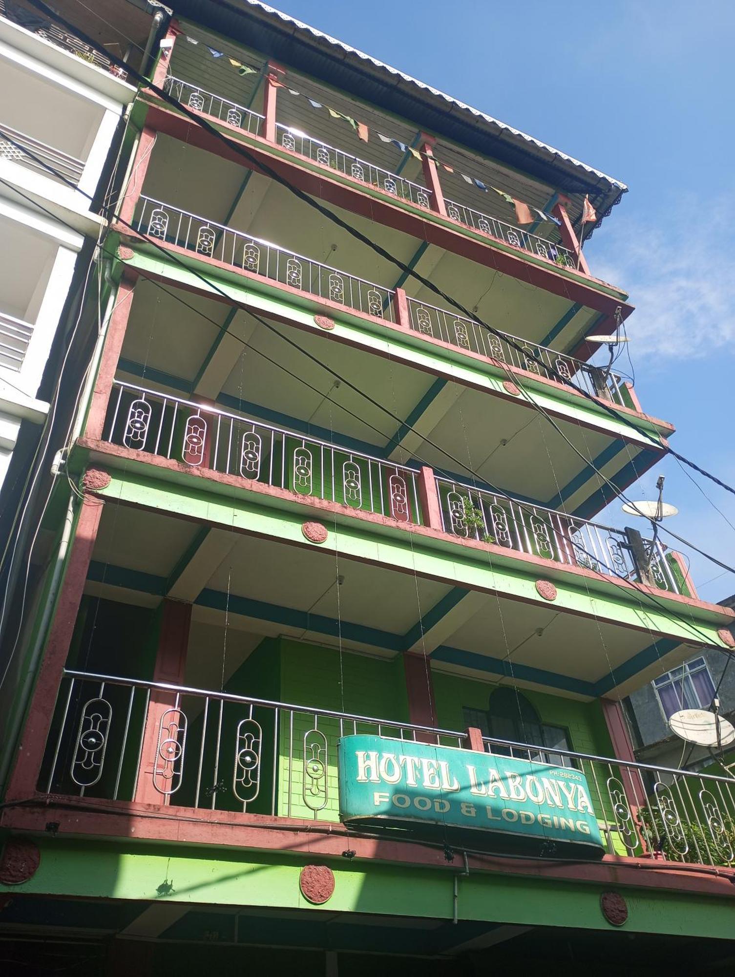 Hotel Labonya Lava Extérieur photo